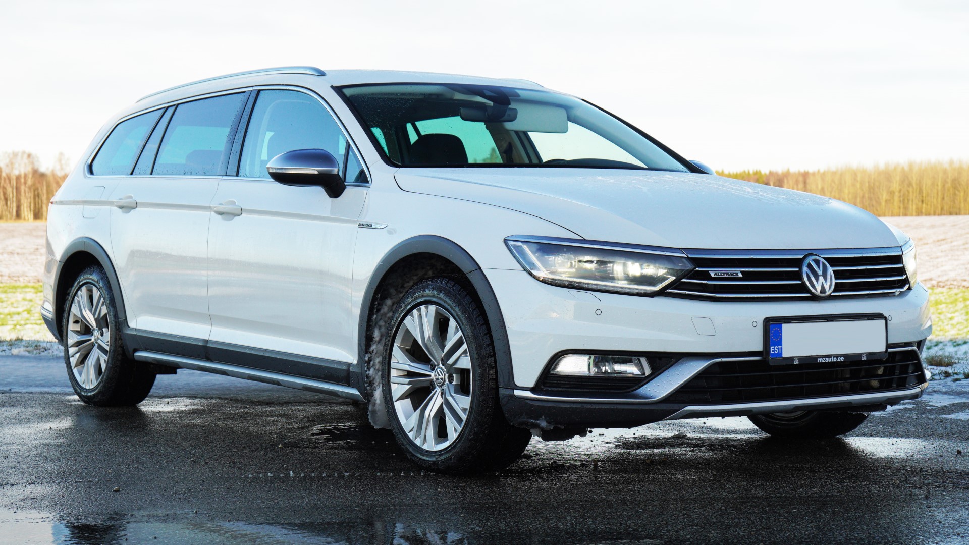 Volkswagen Passat 2019 — pilt 1
